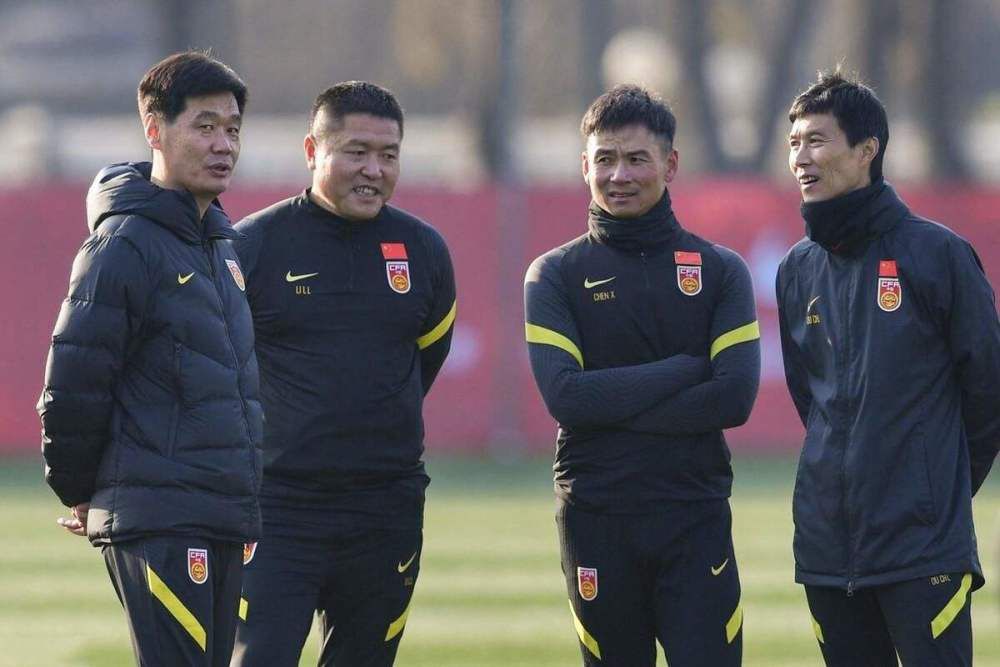 勇士出：库明加、佩顿二世、穆迪、2个首轮签。